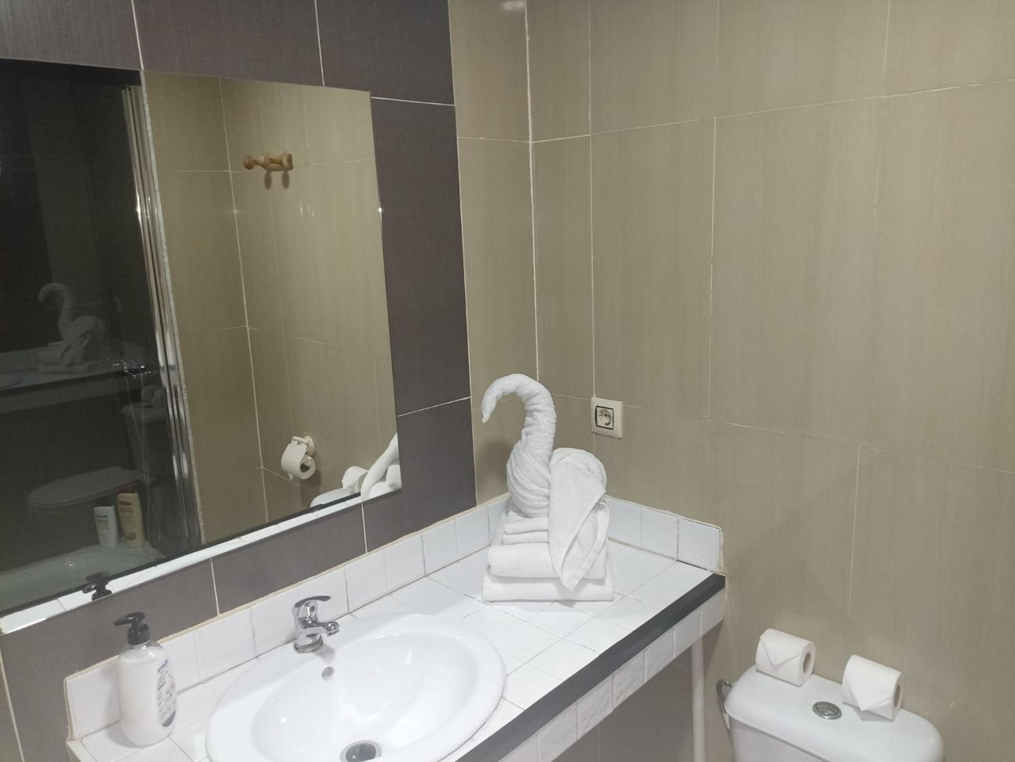 Hostal El Pasaje قنطرة شنيل المظهر الخارجي الصورة