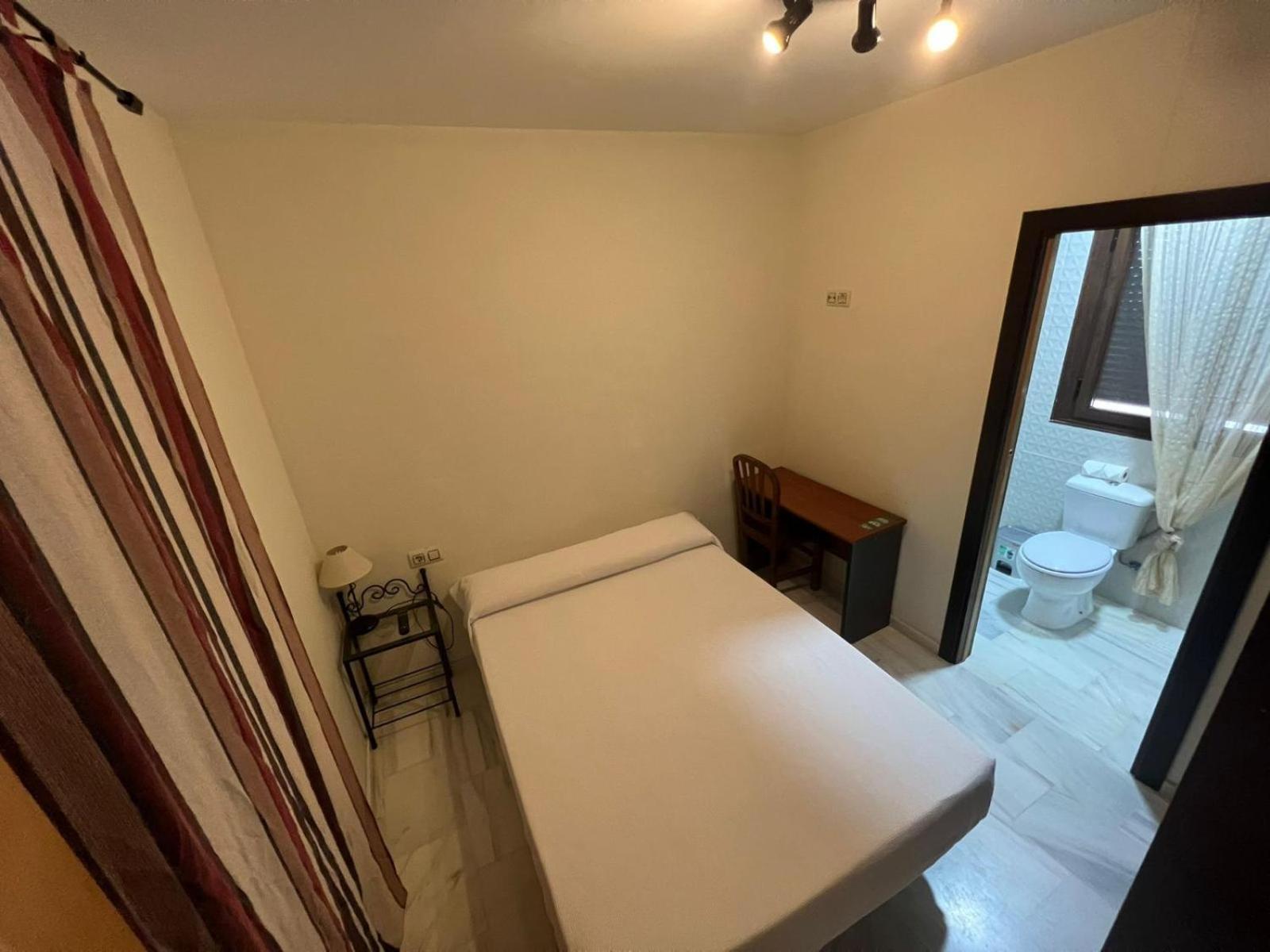 Hostal El Pasaje قنطرة شنيل المظهر الخارجي الصورة